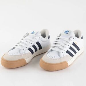 Adidas Women’s Shoes 6.5